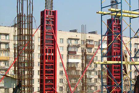 Опалубка колонн крупнощитовая российская с универсальными щитами — характеристики и описание
